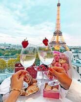 Без бренда «Свидание на фоне Эйфелевой башки» в Мурманске в интернет-магазине  Без бренда «Свидание на фоне Эйфелевой башки» в Мурманске