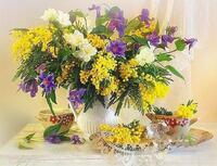 Без бренда «Букет из мимозы и колокольчиков в вазе» в Мурманске в интернет-магазине  Без бренда «Букет из мимозы и колокольчиков в вазе» в Мурманске