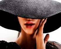 Без бренда «Дама в стильной шляпе» в Мурманске